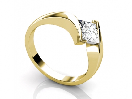 Princess cut diamond rings Solitaire SYP35 profile view 